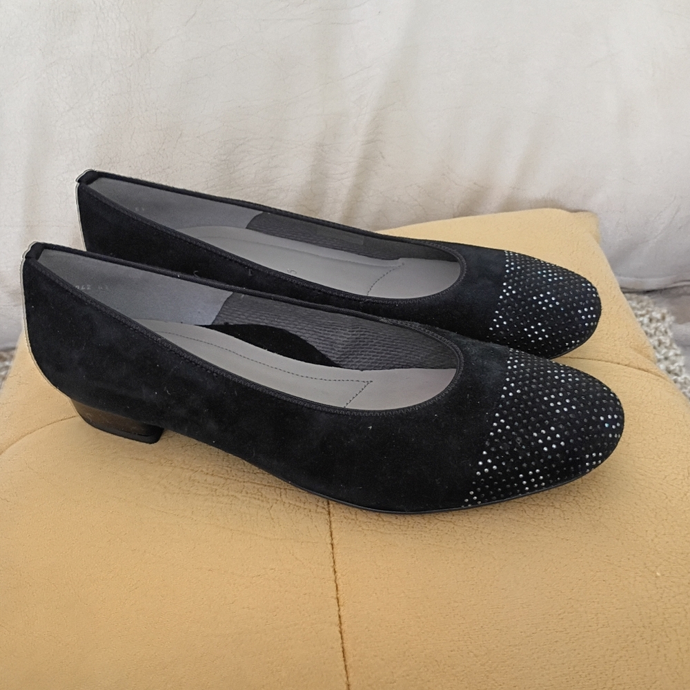 NWT.Ara Black Suede Flats with Sparkle Toe - Picture 3 of 8